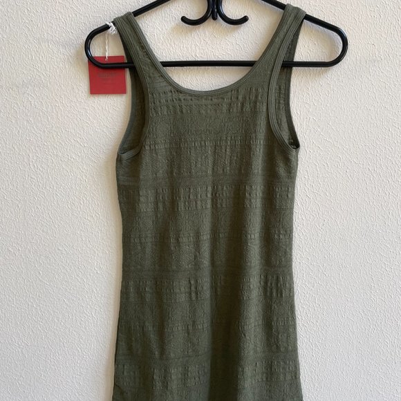 Mossimo Top - Picture 2 of 3